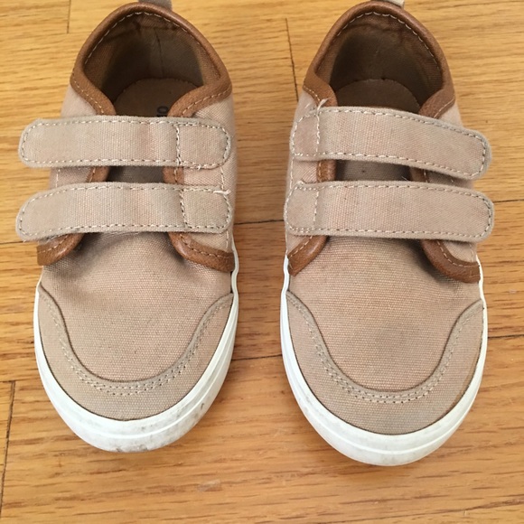 Old navy sneakers babyboys 7 - Picture 1 of 6